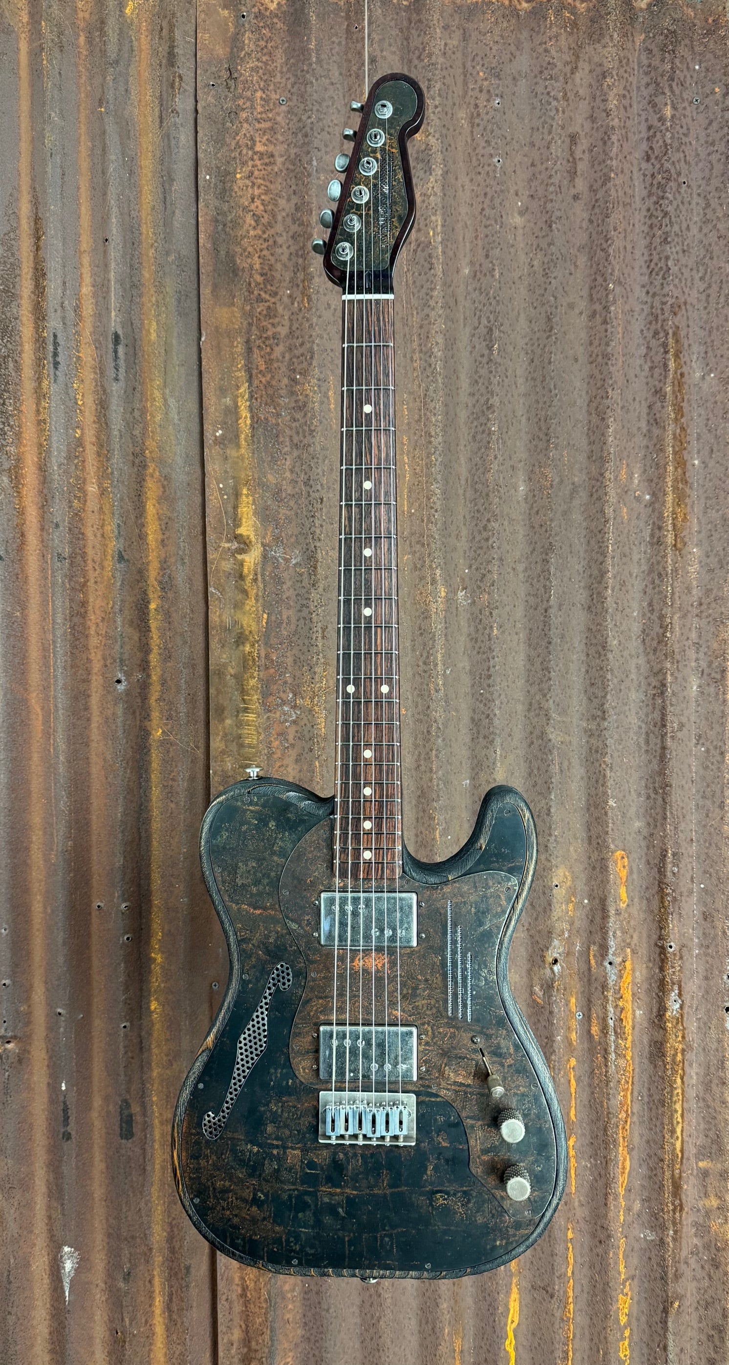 25058 Rusty Gator Deluxe Steeltopcaster