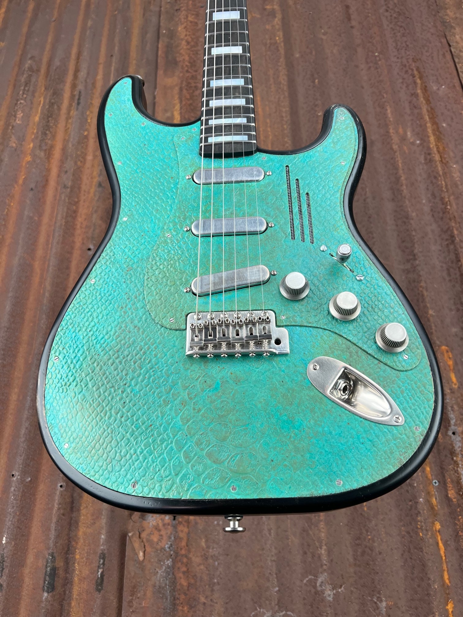 23057 Titanic Green Snakeskin Steel O Matic