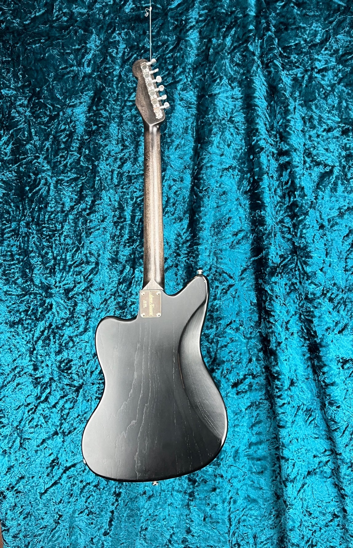 24011 Antique Silver Snakeskin Engraved Steelmaster
