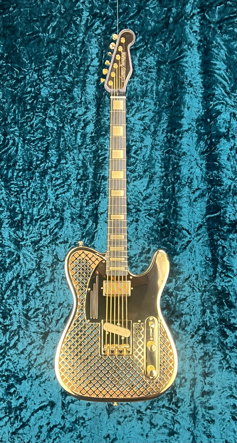23013 Gold Caged Steelcaster