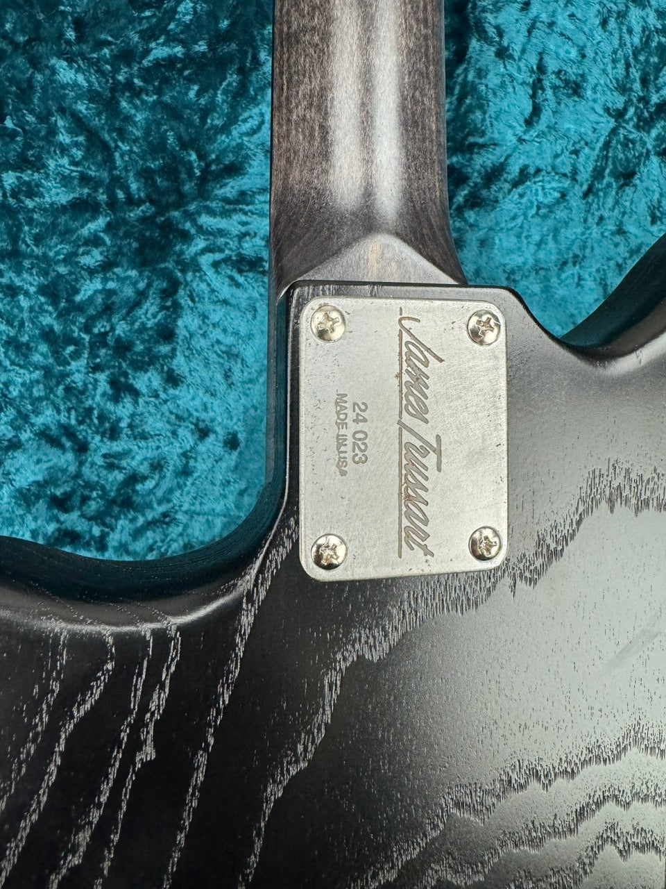 24023 Satin Black Paisley Engraved Steelmaster