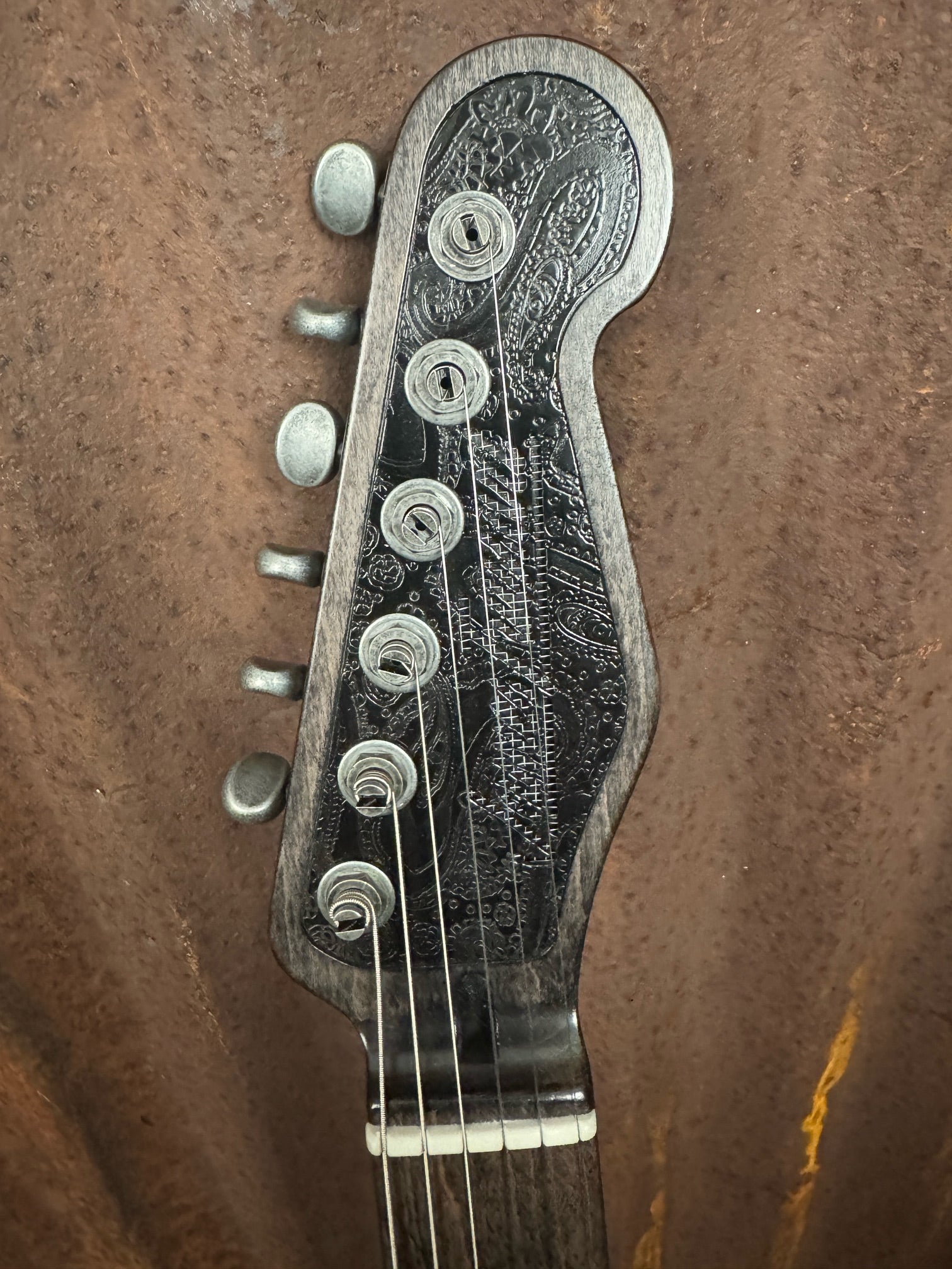 25020 Black Engraved Paisley Cadillac Green SteelJag