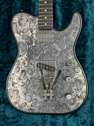 24037 Paisley engraved Steeltopcaster