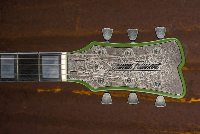 19031 Antique Silver Gator Engraved Cadillac Green Steeltop