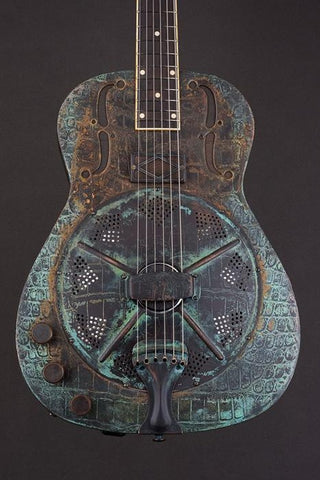 16061 Titanic Green Gator Engraved SteelResogator Lefty