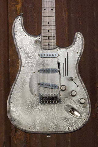 17090 Antique Silver Paisley Driftwood Steel O Matic