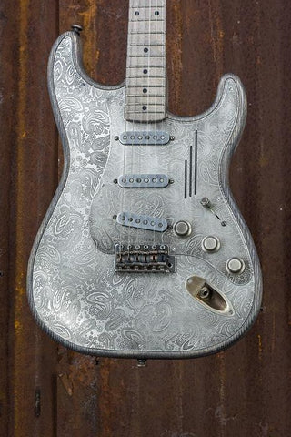 17093 Antique Silver Paisley Driftwood Steel O Matic