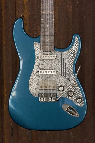 19078 Antique Silver Snakeskin Tuxedo Blue SteelGuard O Matic