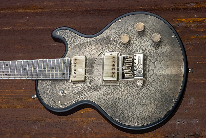 12113 Antique Silver Snakeskin Engraved Satin Black SteelTop