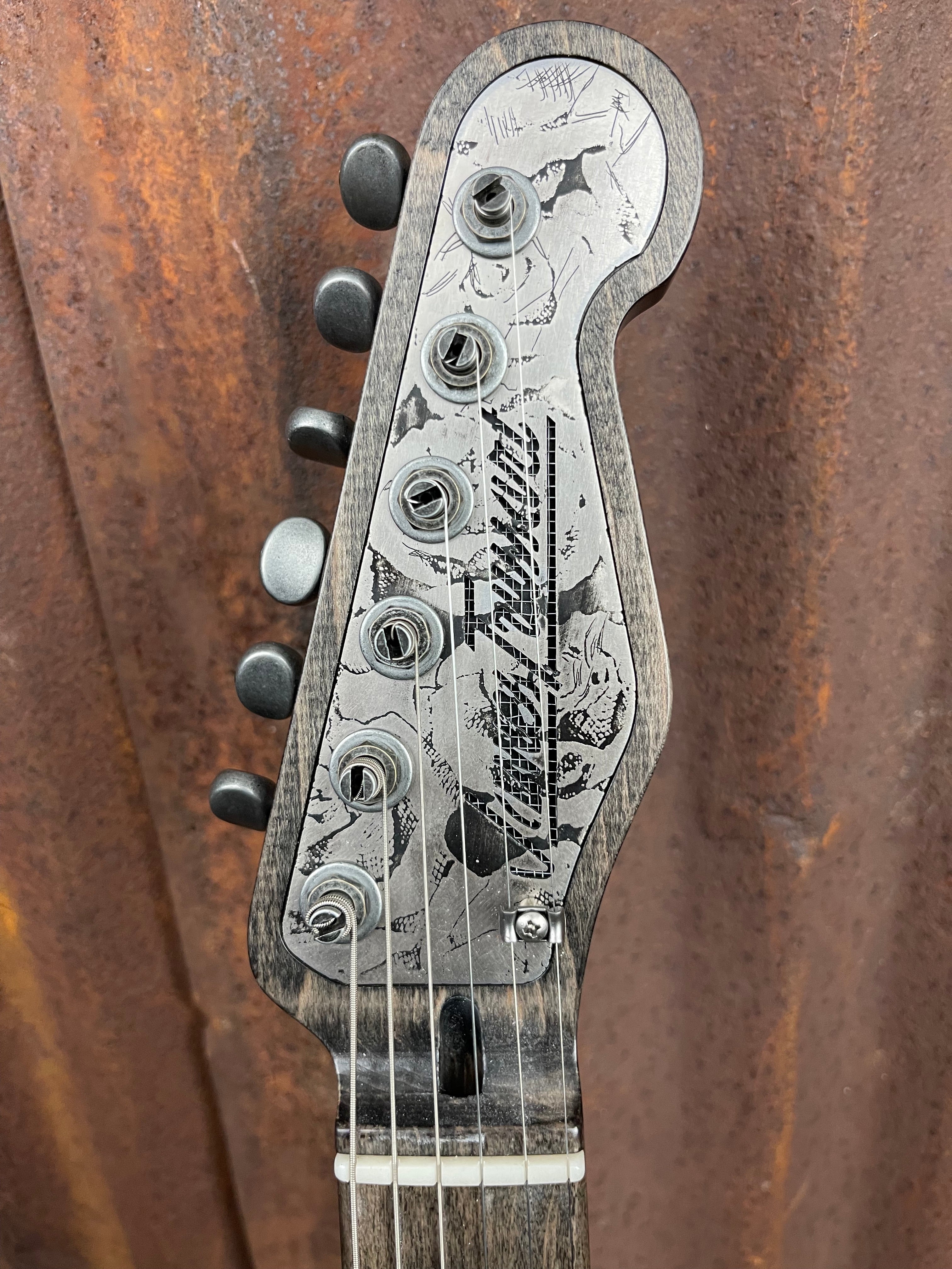 21070 Black on Roses Antique Silver Deluxe SteelCaster