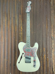 21096 Red on Steel Roses Cream Deluxe SteelCaster