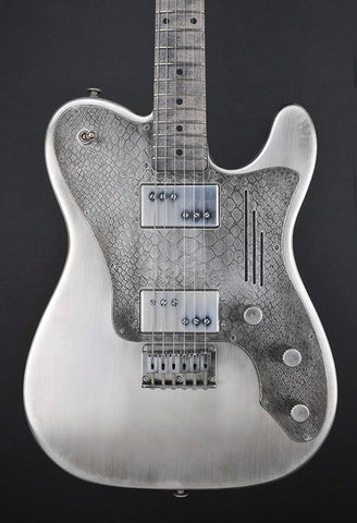 11225 Antique Silver Snakeskin Pickguard Deluxe SteelCaster
