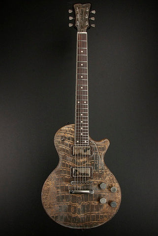 11039 Rust on Cream Gator SteelDeville
