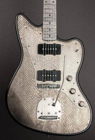 11054 Antique Silver Snakeskin Engraved SteelMaster