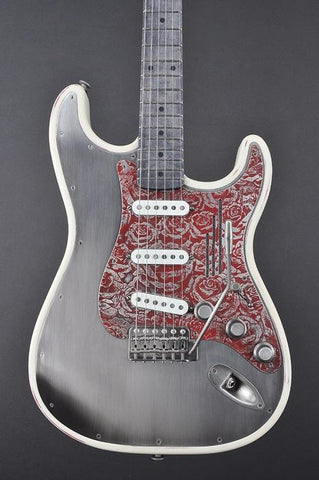 11207 Red on Steel Roses Cream Steel O Matic