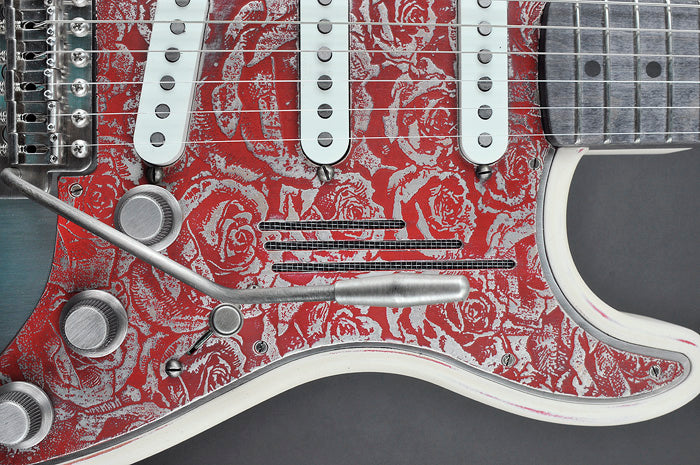 11207 Red on Steel Roses Cream Steel O Matic