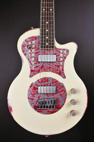 09003 Cream on Red Roses SteelPhonic