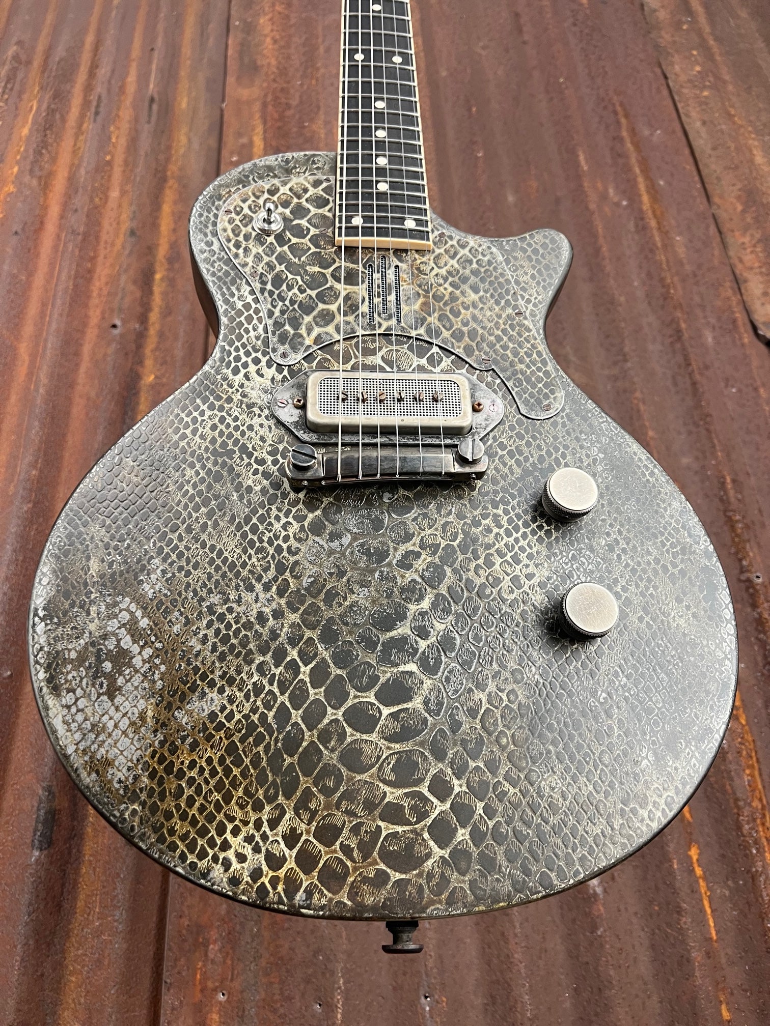 21175 Cream on Rust Snakeskin engraved 21 Junior SteelDeville