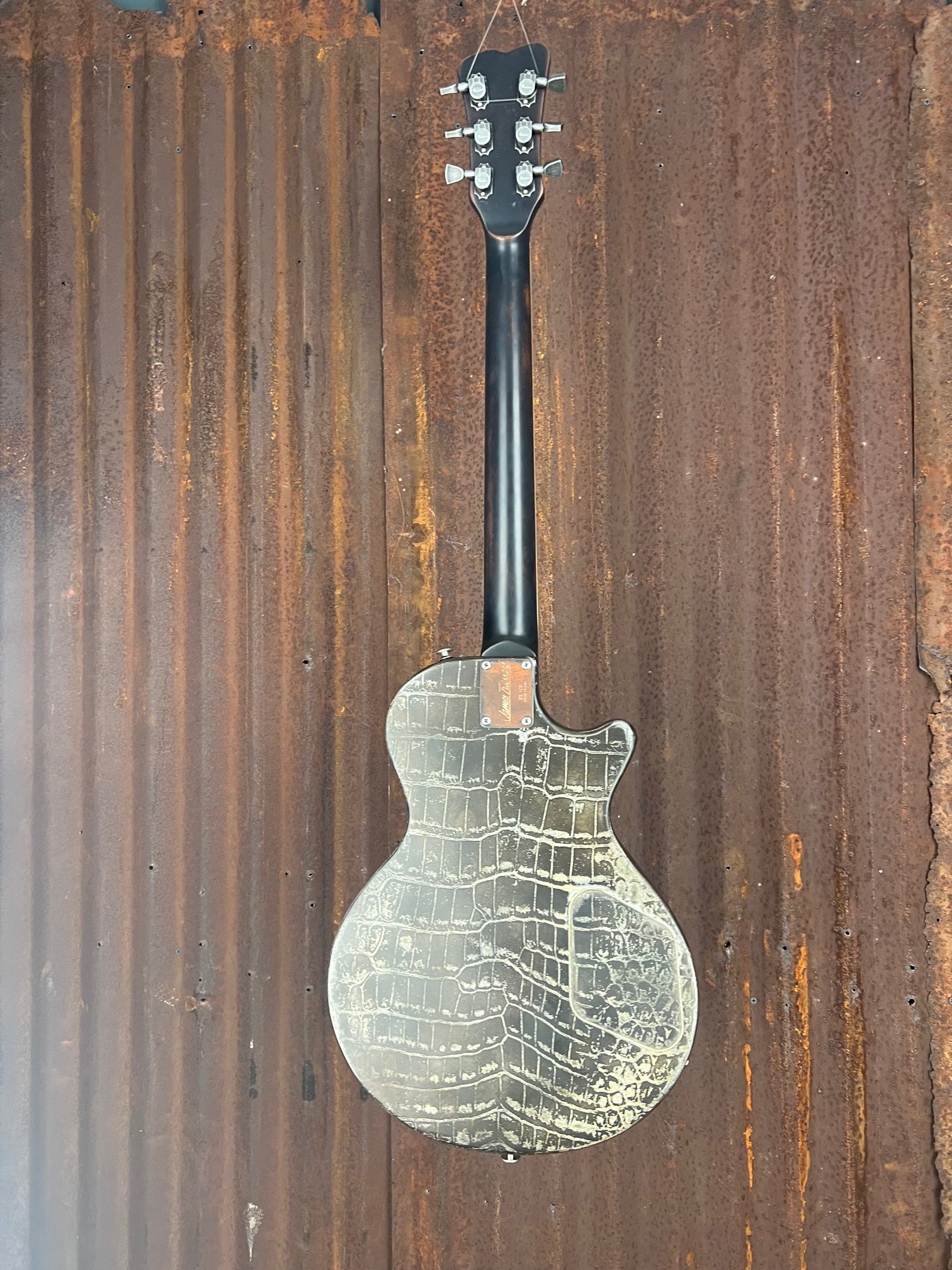 22105 Rust on Cream Gator SteelDeville
