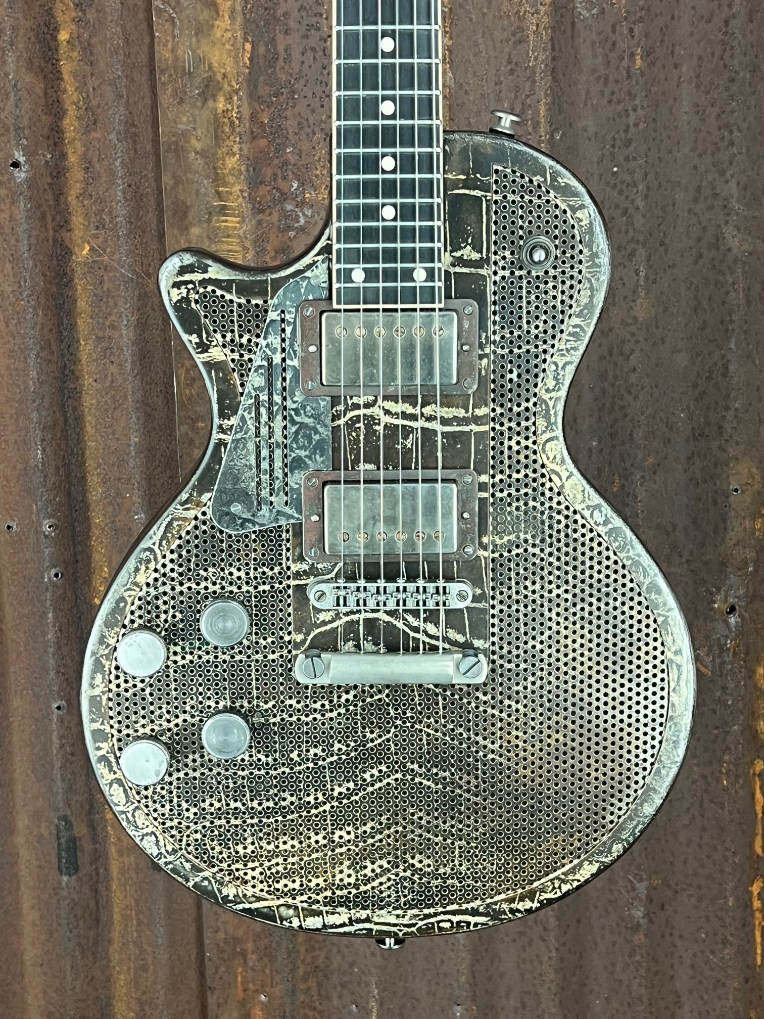22105 Rust on Cream Gator SteelDeville