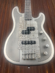 10070 Antique Silver Gator engraved SteelCaster Bass (Tony Garnier 2010)