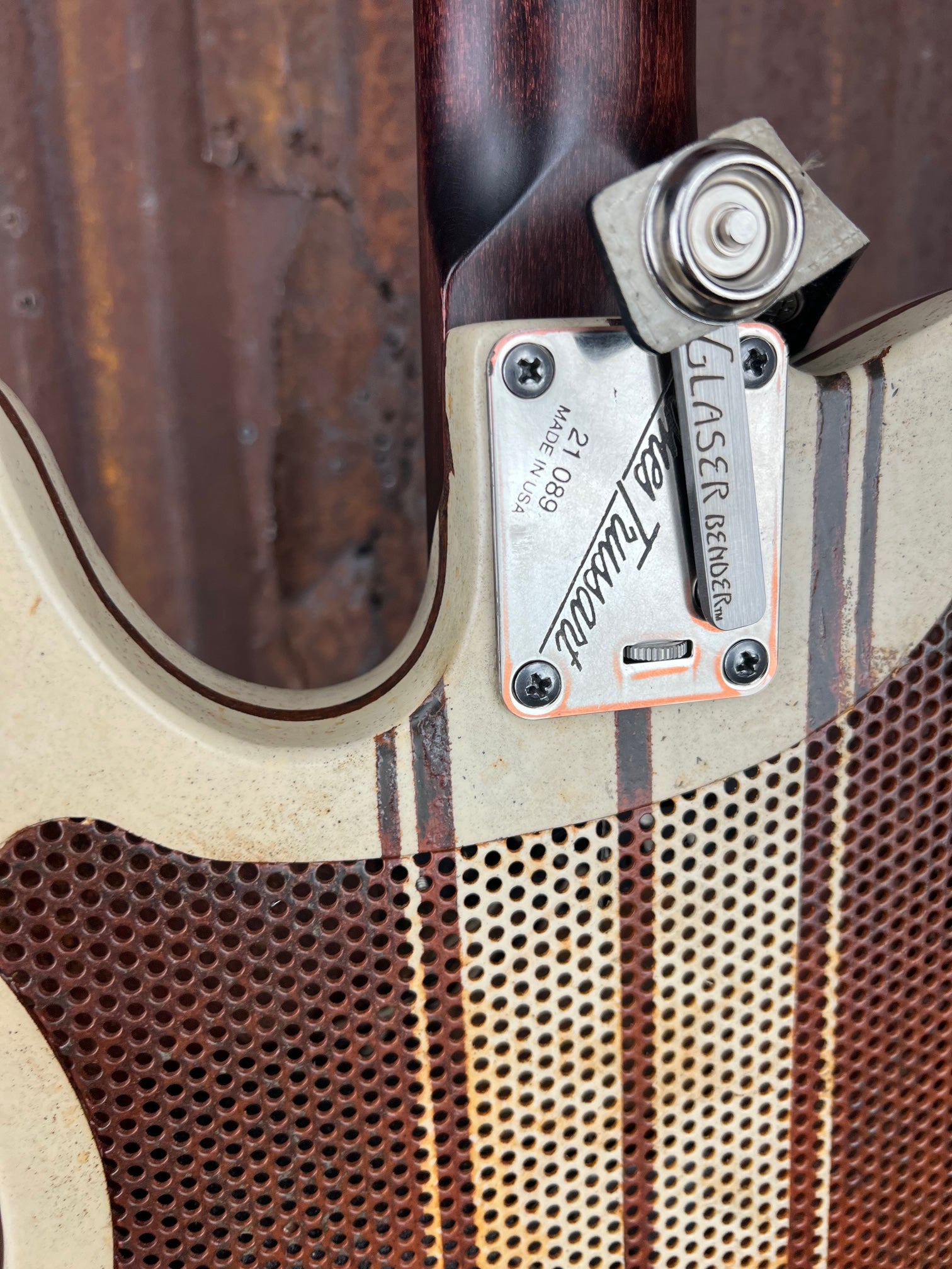 21089 Rust and Cream Racing Striped Holey SteelCaster with Glaser B Bender