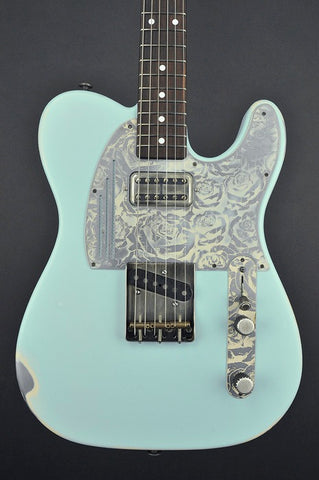 14058 Ocean Blue on Cream Roses SteelCaster