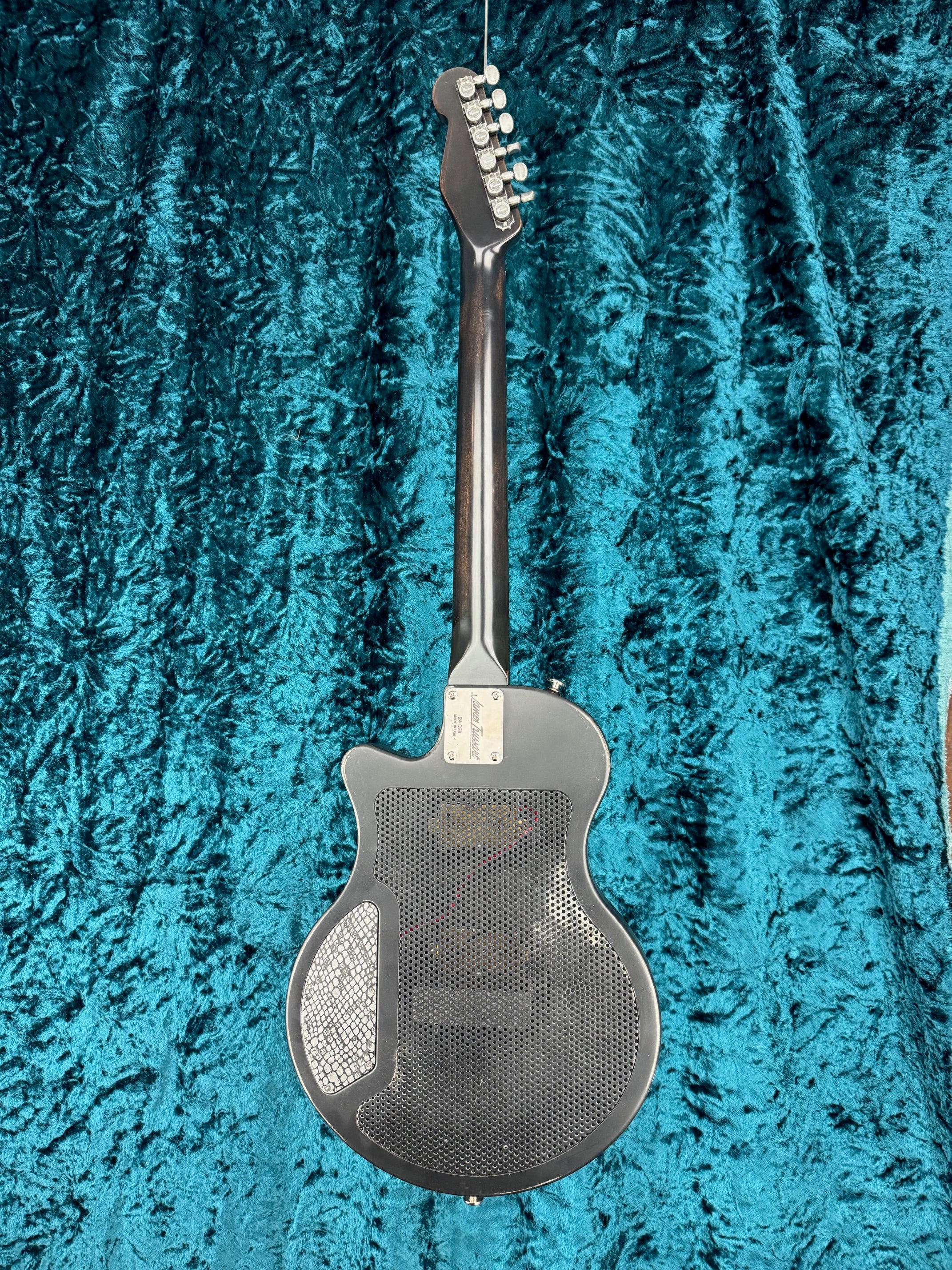 24028 Black Antique Silver Snakeskin Engraved SteelPhonic