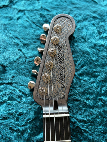 25004 Antique Silver Snakeskin Pickguard Steel O Matic