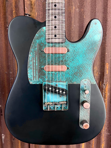 19098 Steelcaster Mat Black and Titanic Green Snake Skin