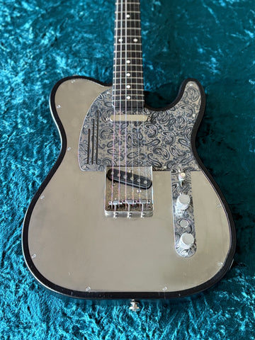 25011 Paisley Engraved Steeltopcaster