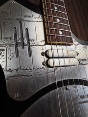 25070 Antique Silver Gator Black Res O Gator