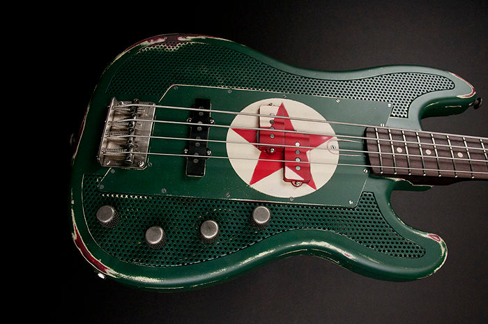 11043 Red Star SteelCaster Bass