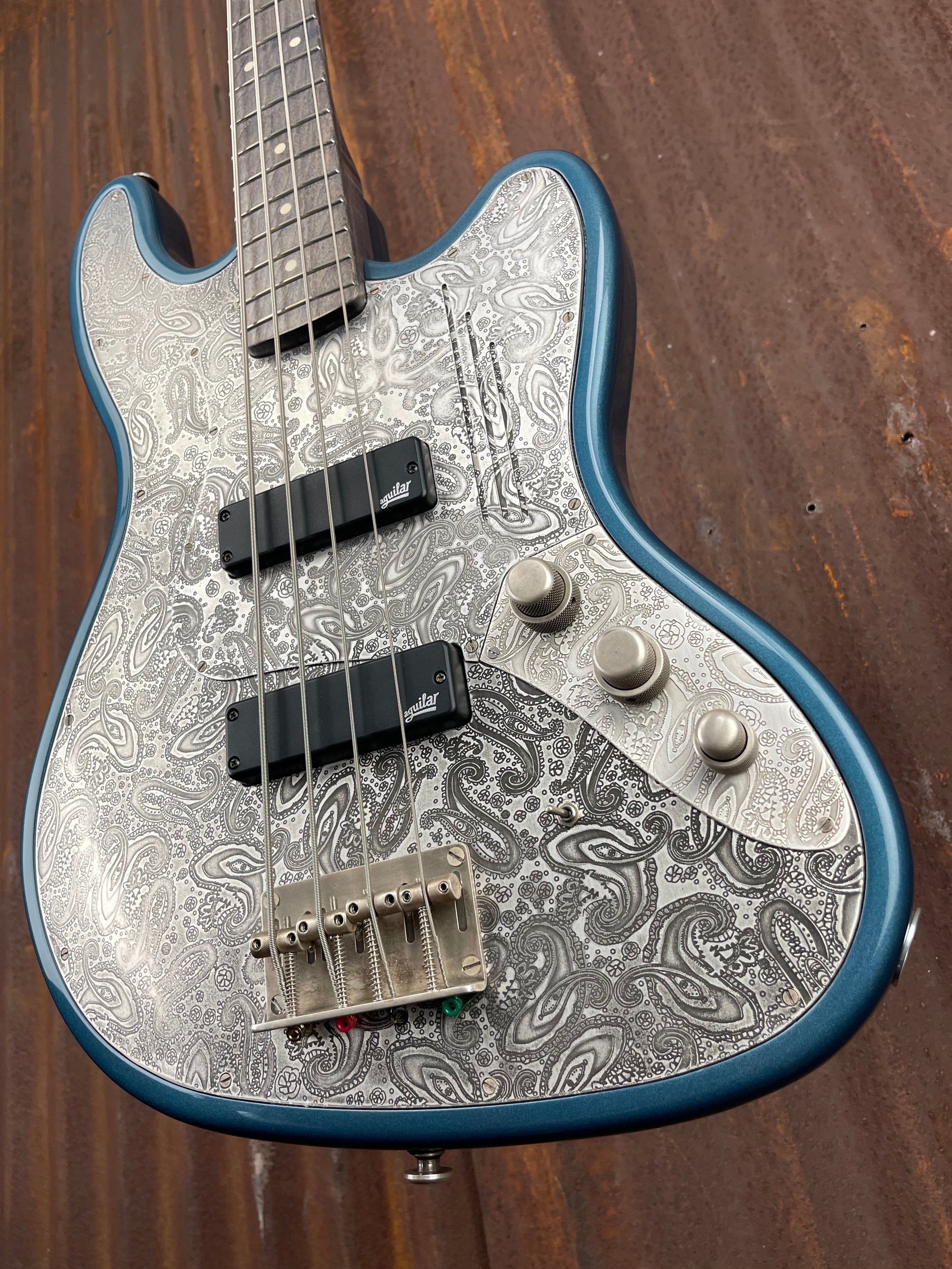 21007 Antique Silver Paisley Tuxedo Brett Simons Signature Bass
